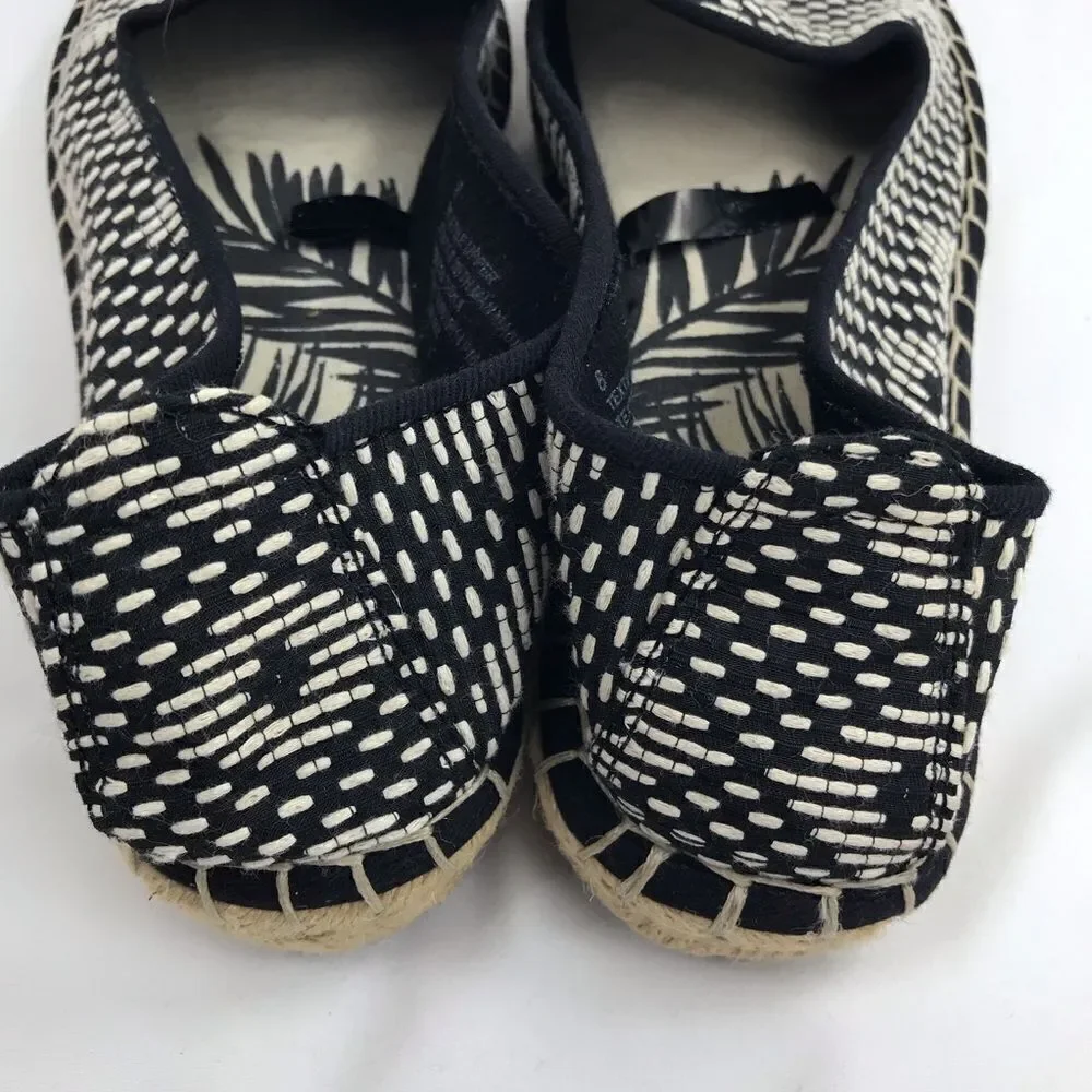 DV Dolce Vita DESIREE Black Cream Woven Geometric Ethnic Espadrille Slip on Flat